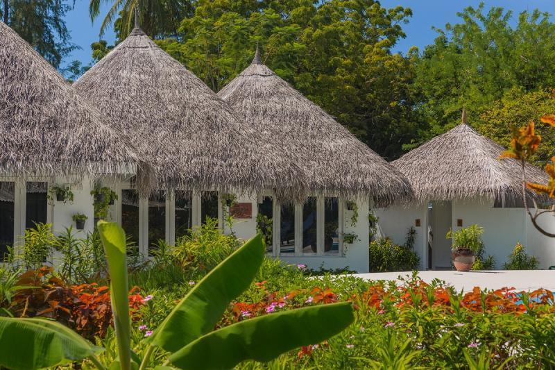 Equator Village Resort Addu City Exterior foto