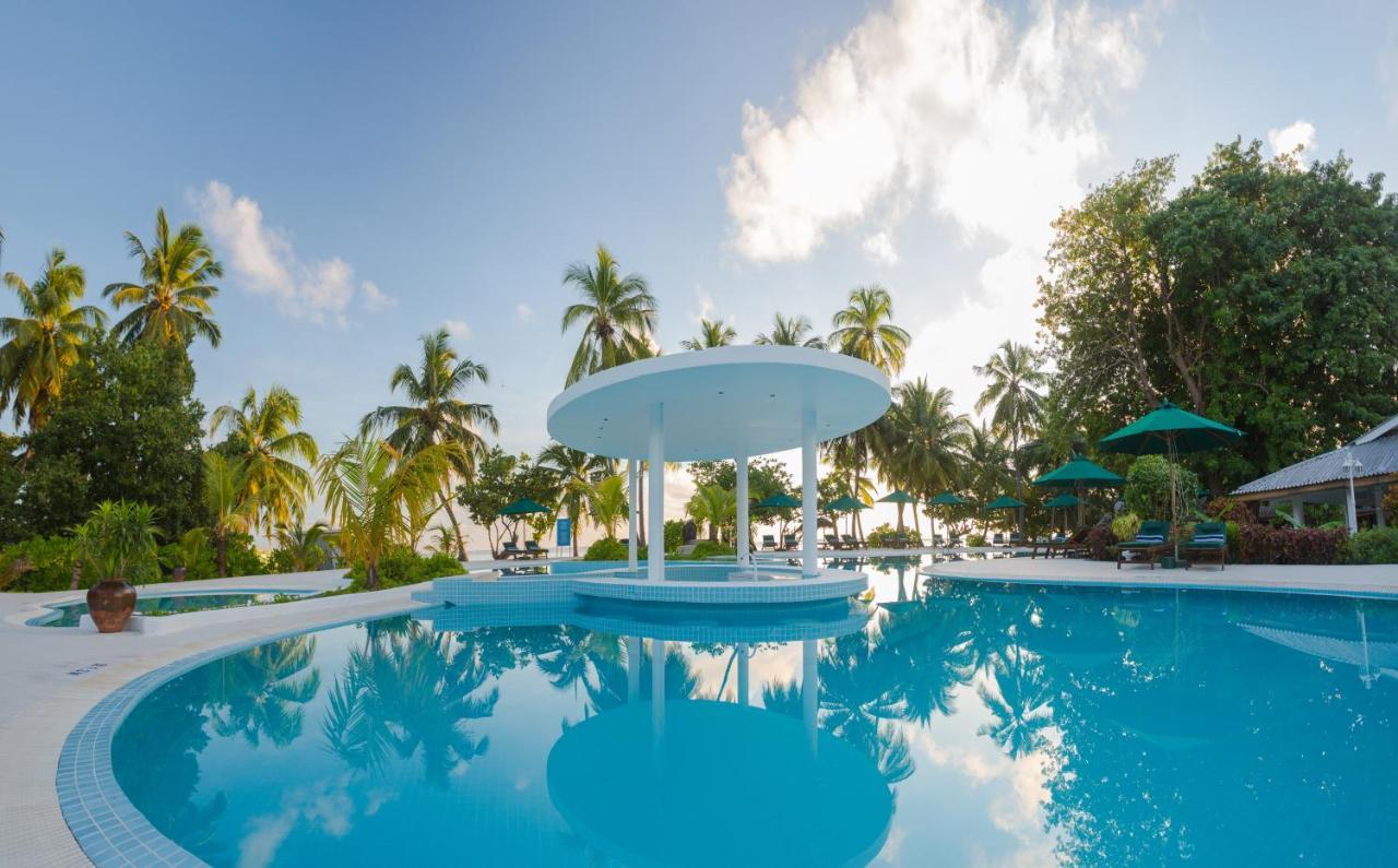 Equator Village Resort Addu City Exterior foto
