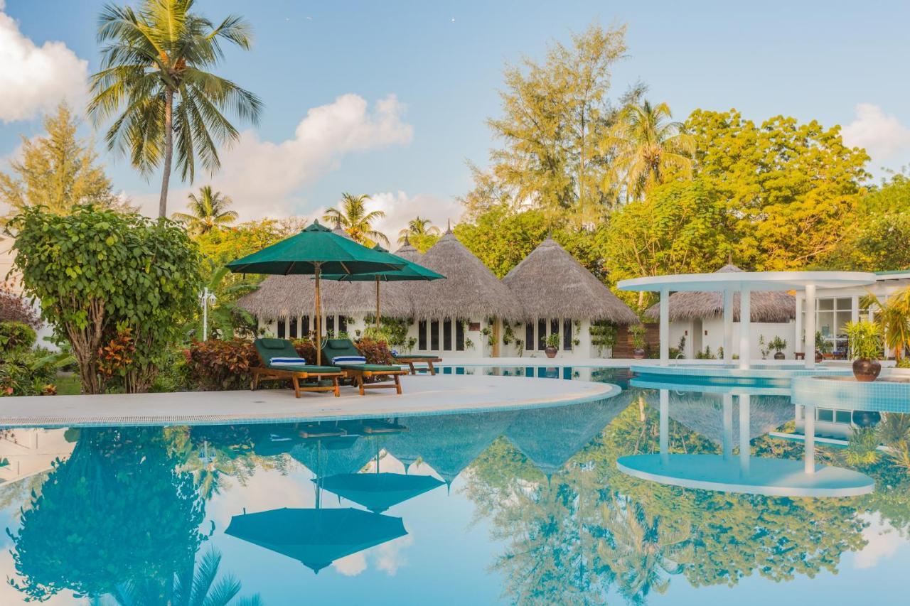 Equator Village Resort Addu City Exterior foto